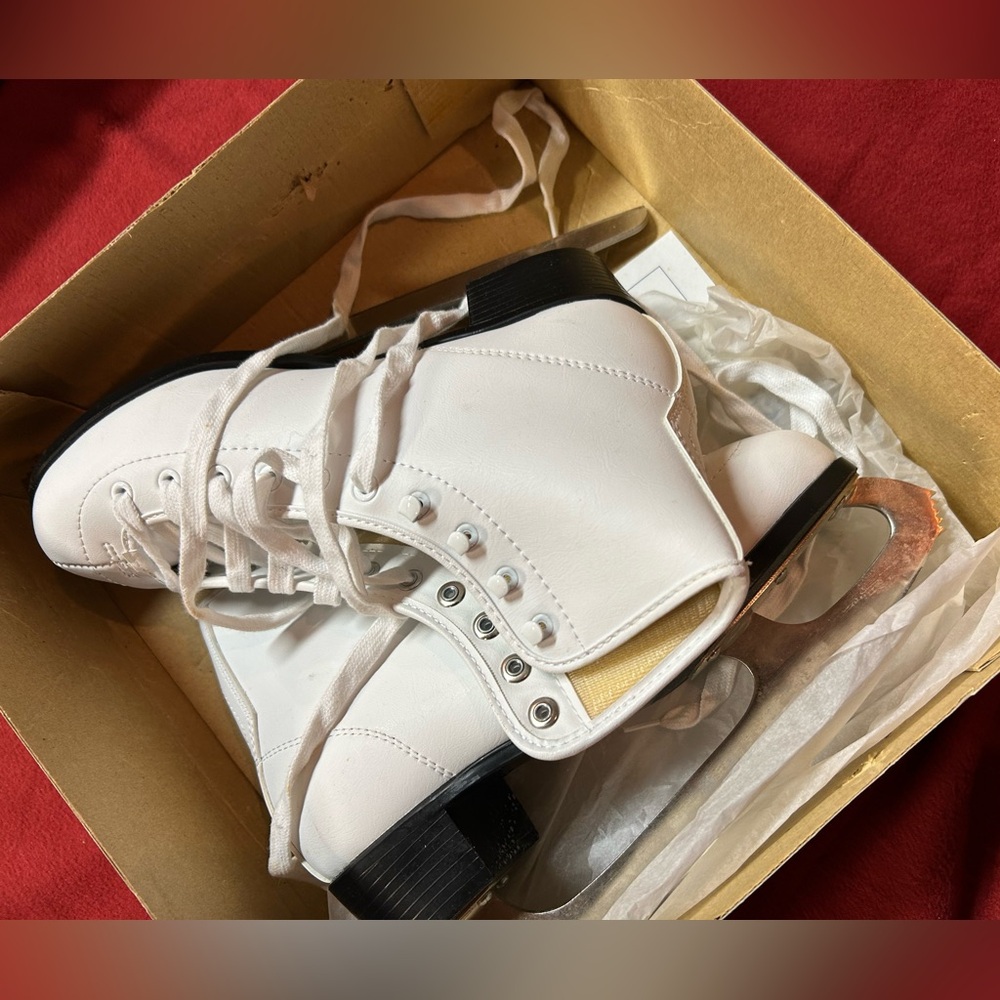 Figure skatesGold medal ladies ice skating shoes